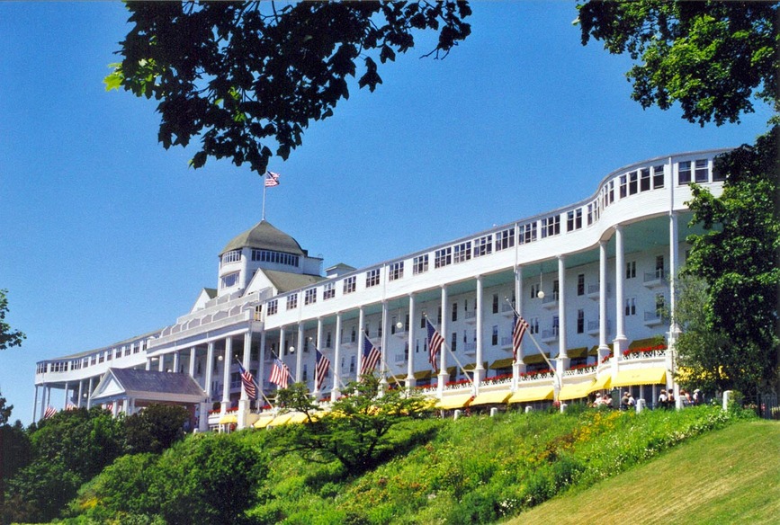 Download this Mackinac Island Ferries Forts And Fudge picture